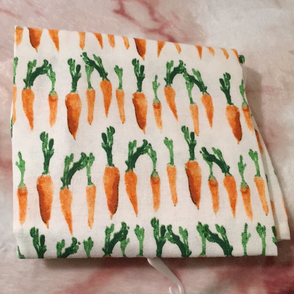 Bunch o Carrots Kitchen Towel NWT Cotton 20x28”